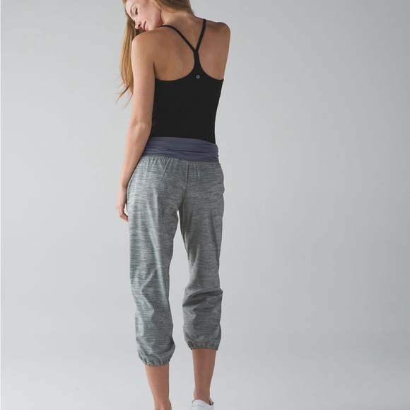Lululemon Athletica OM Pants, Lightweight, Grey, Size 2, Excellent Used Con. - Picture 1 of 7